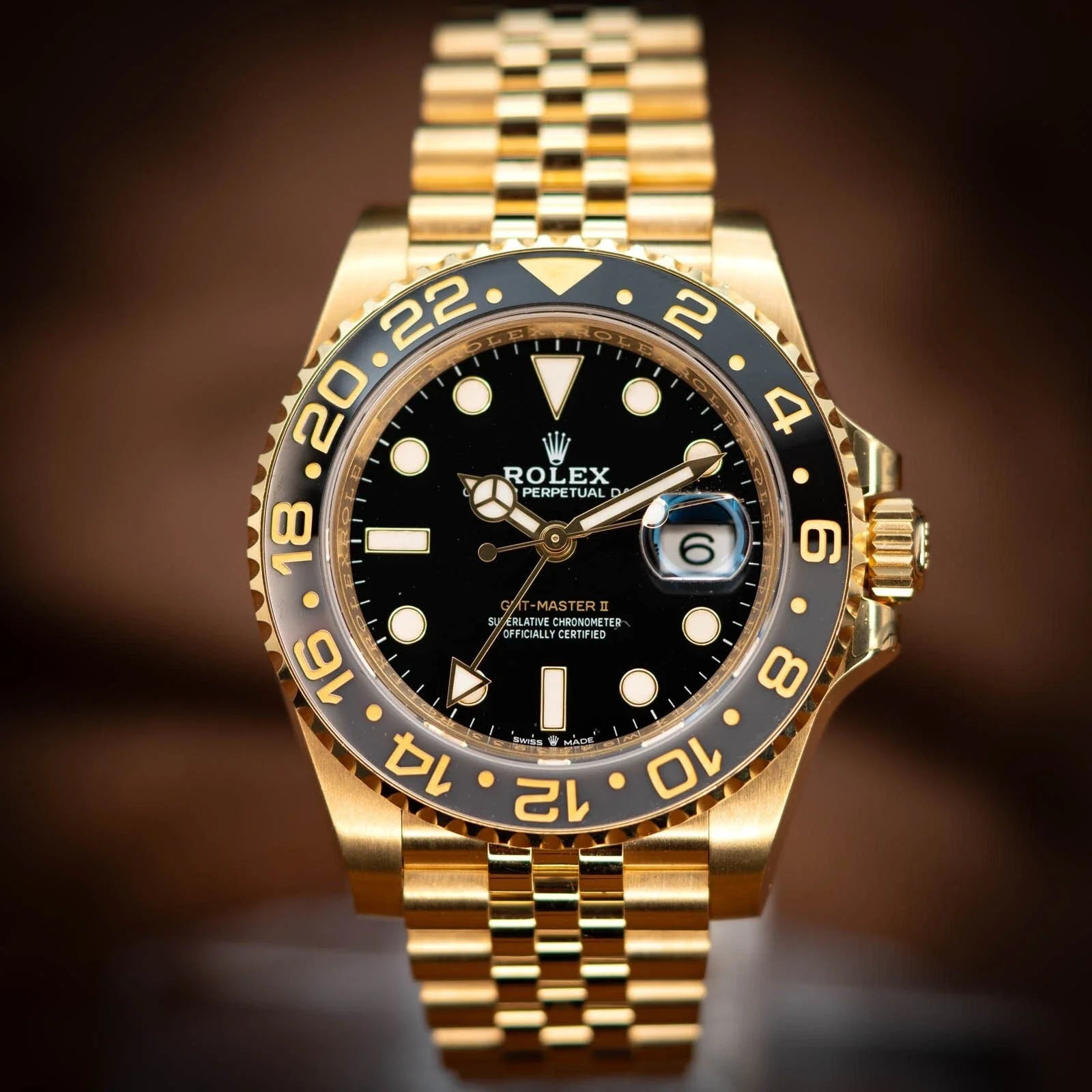 Rolex GMT-Master II 126718GRNR – 40mm 18K Yellow Gold – Black Dial