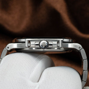 Patek Philippe Nautilus Watch - 5711/1A-010