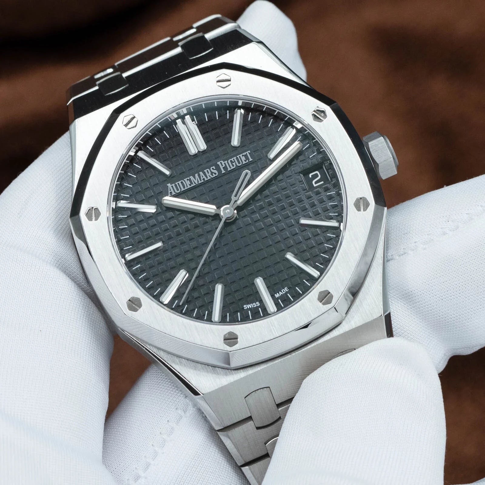 Audemars Piguet Royal Oak 41mm Black Dial Stainless Steel 15510ST B&P 2023